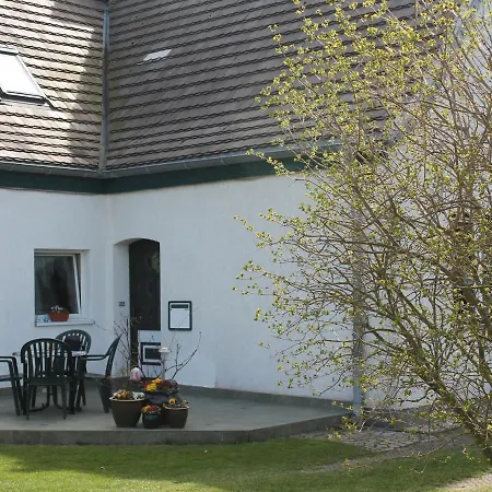 Apartment Lovely At Mecklenburg With Terrace Rerik